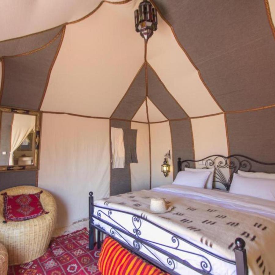 Sahara Tours Luxury Camp Hotel เมอร์ซูกา ภายนอก รูปภาพ