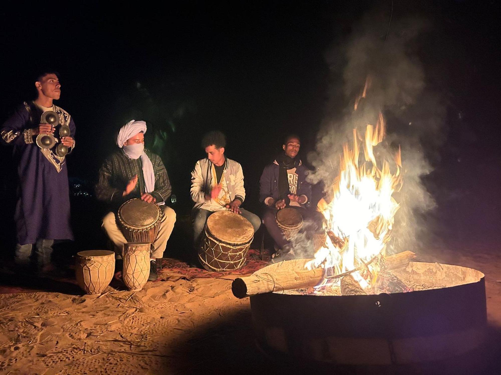 Sahara Tours Luxury Camp Hotel เมอร์ซูกา ภายนอก รูปภาพ