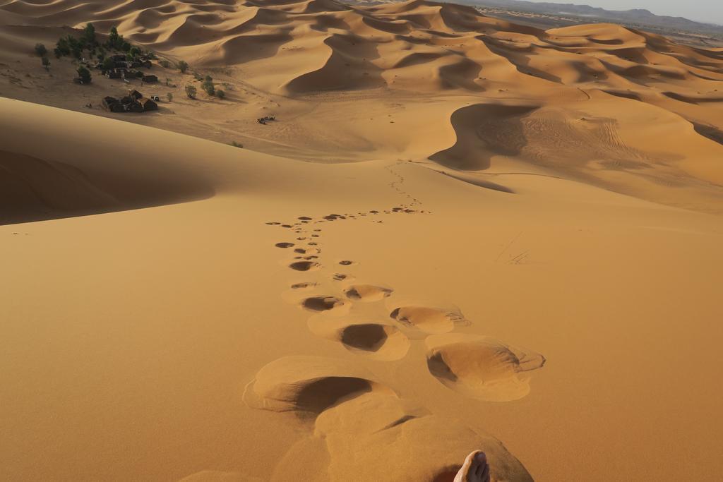 Sahara Tours Luxury Camp Hotel เมอร์ซูกา ภายนอก รูปภาพ